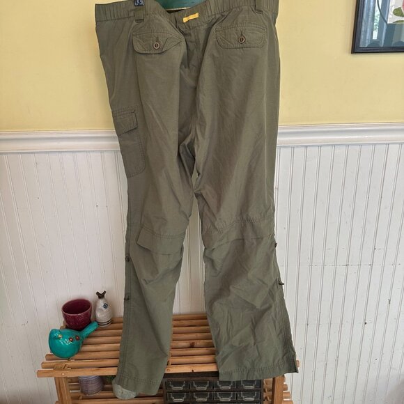 Lands End Womens Size 18 Olive Green Convertible Cargo Pants 100% Cotton - Picture 2 of 8